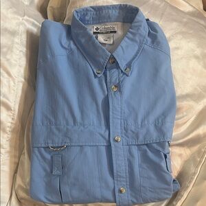 Columbia Men's Light Blue long sleeve Shirt
